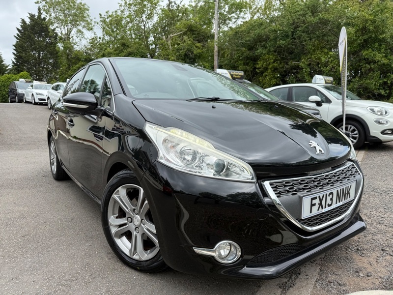 Peugeot e-208 E-hdi Active White #1