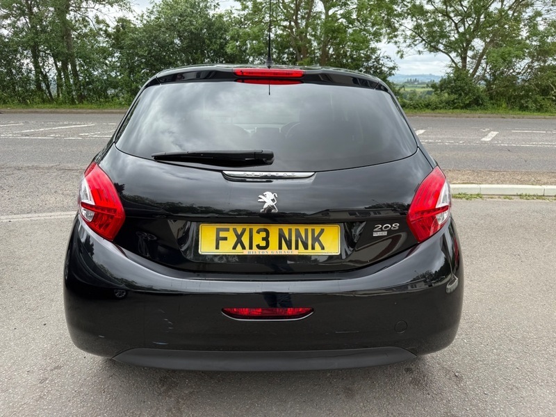 Peugeot e-208 E-hdi Active White #7