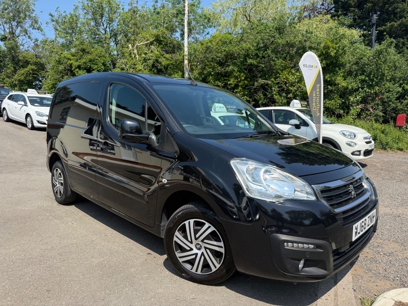 Peugeot Partner Blue Hdi Professional L1 WJ68ZNH Black #2