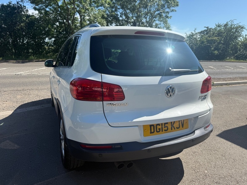 Volkswagen Tiguan Match Tdi Bluemotion Technology DG15KJV White #5