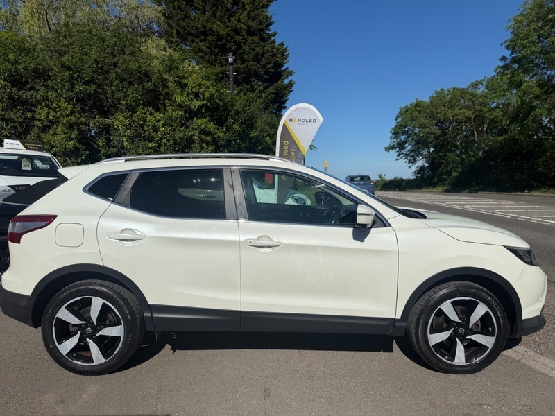 Nissan Qashqai Dci N-tec Plus DF65KKV White #3