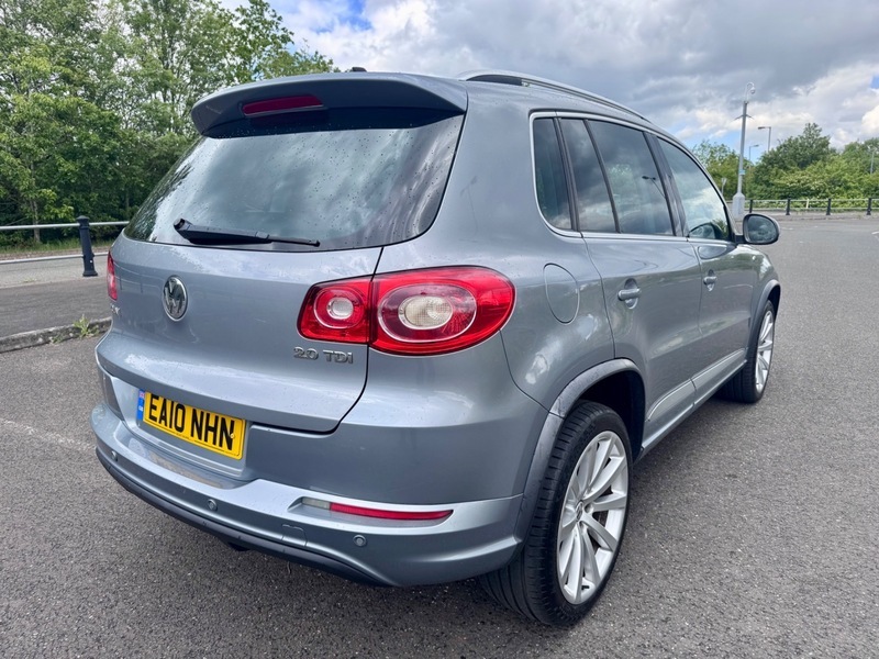 Volkswagen Tiguan R Line Tdi 4Motion Grey #4
