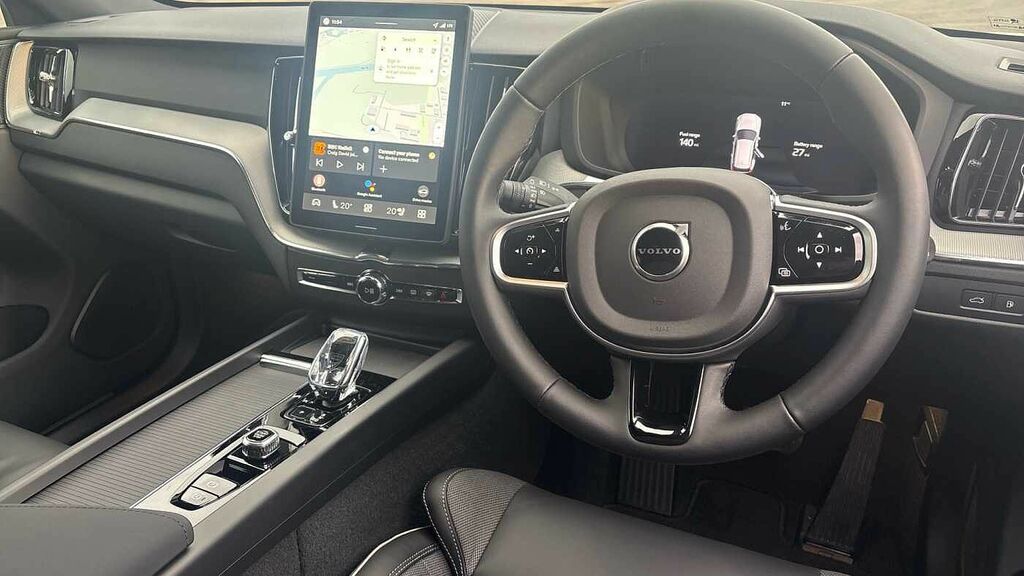 Volvo XC60 Black Edition Plus, T6 Awd Plug-in Hybrid, Electri ST75WTY Black #4