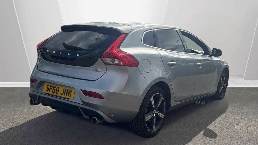 Volvo V40 T2 R-design SP68JNK Silver #2