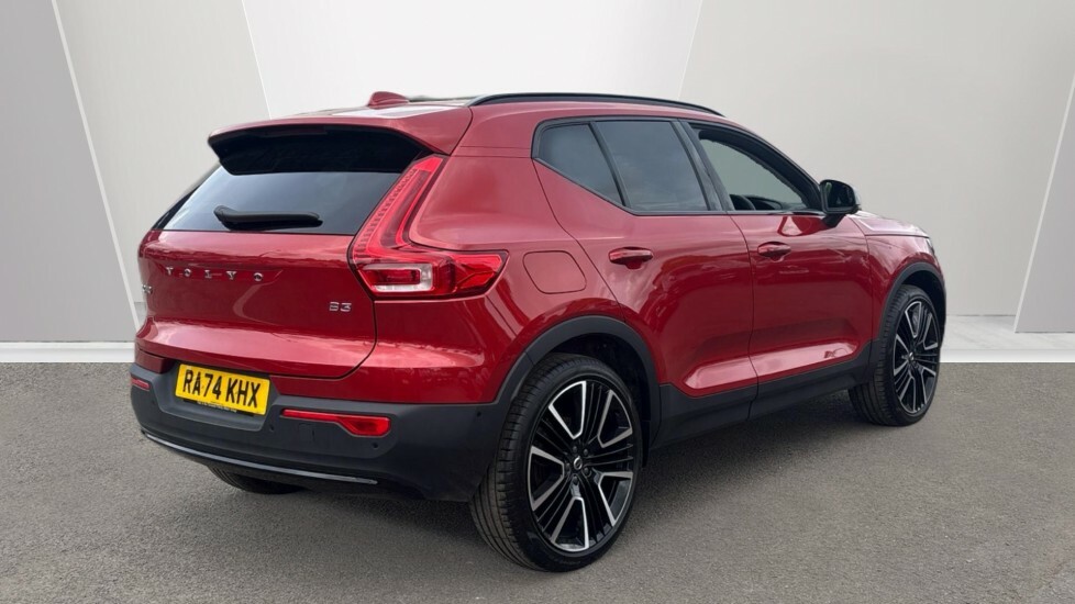 Volvo XC40 Ultra, B3 Mild Hybrid, Dark RA74KHX Red #2