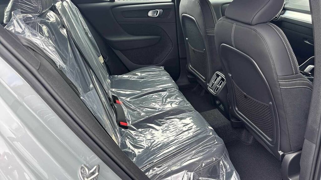 Volvo XC40 Plus, B3 Mild Hybrid, Dark SP26ZVC Grey #6