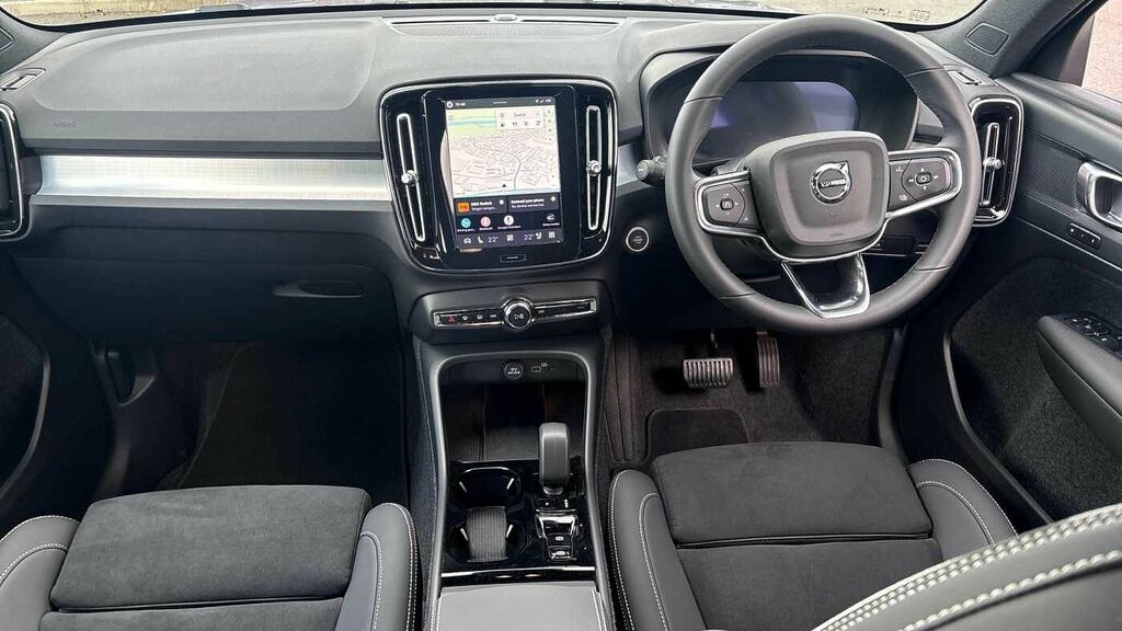 Volvo XC40 Plus, B3 Mild Hybrid, Dark SP26ZXE Silver #5