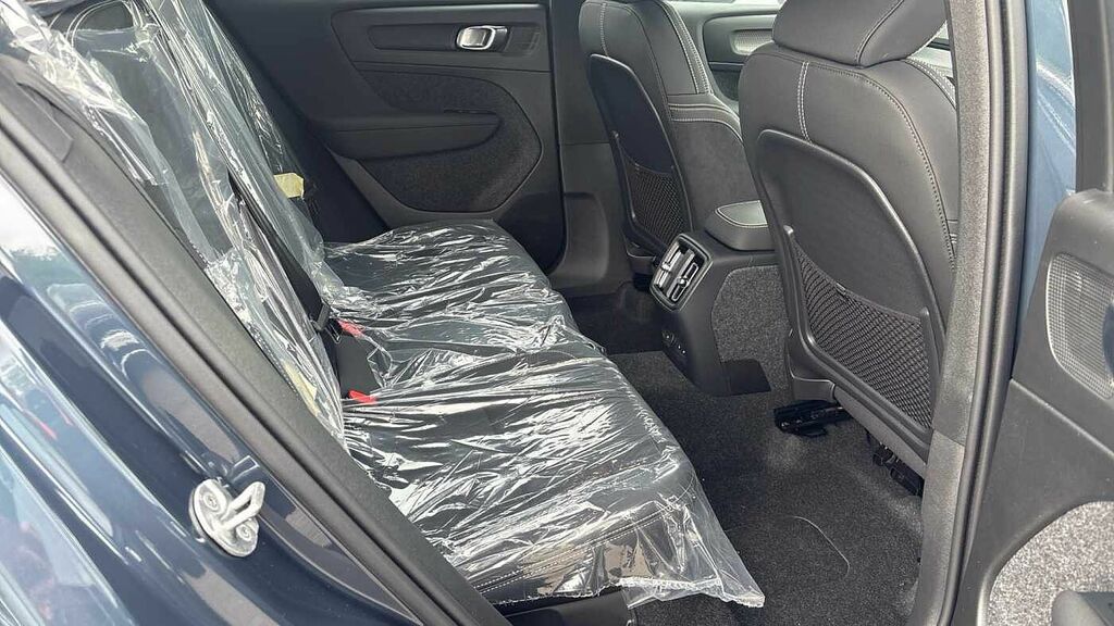 Volvo EX40 Black Edition Plus, Single Motor Extended Range, E Blue #6