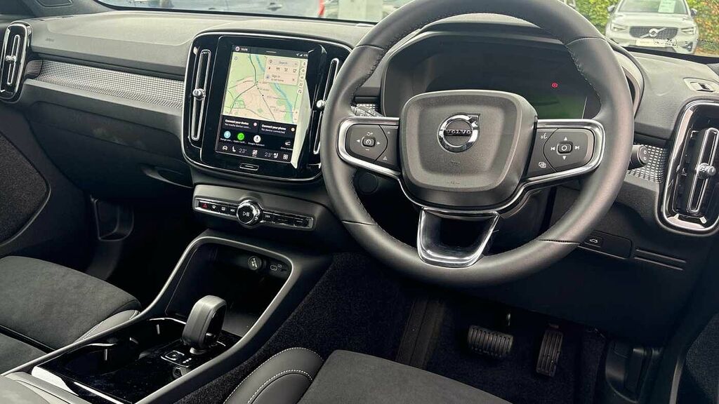 Volvo EX40 Black Edition Plus, Single Motor Extended Range, E Blue #4
