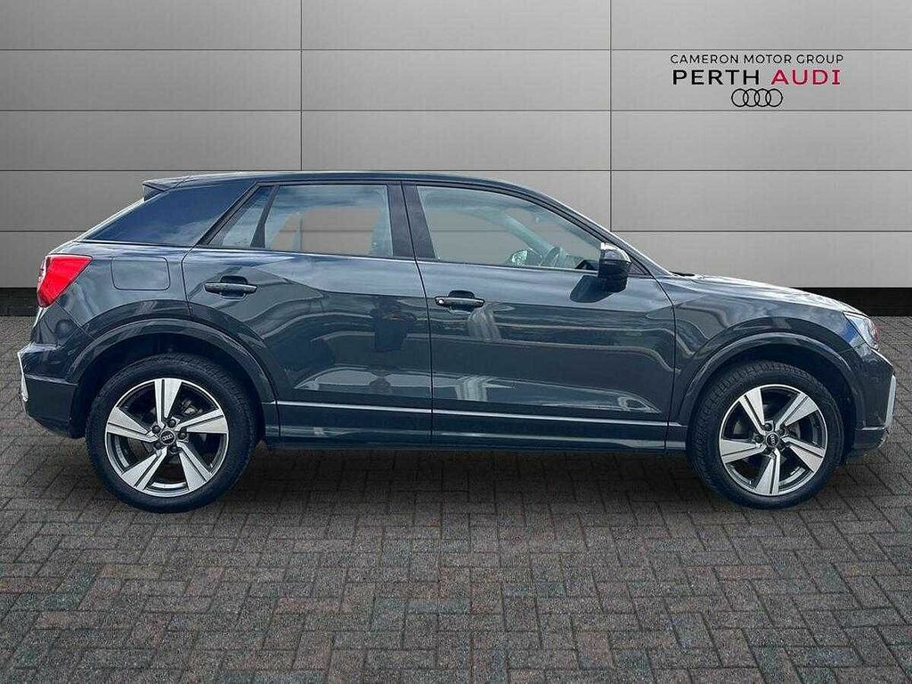 Audi Q2 Sport 35 Tfsi 150 Ps S Tronic SR23OGG Grey #4
