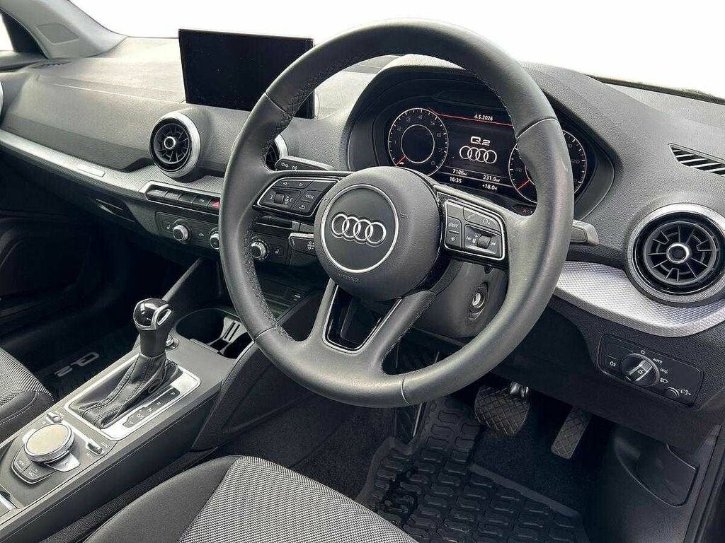 Audi Q2 Sport 35 Tfsi 150 Ps S Tronic SR23OGG Grey #6