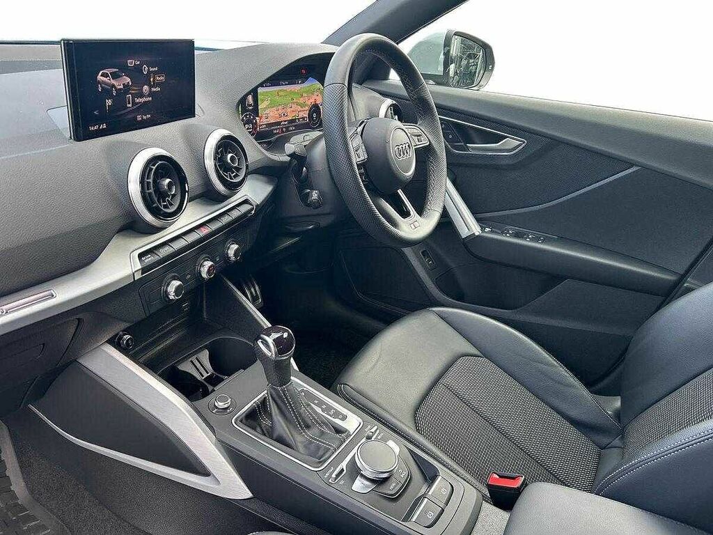 Audi Q2 S Line 35 Tfsi 150 Ps S Tronic ST73KHX Grey #2