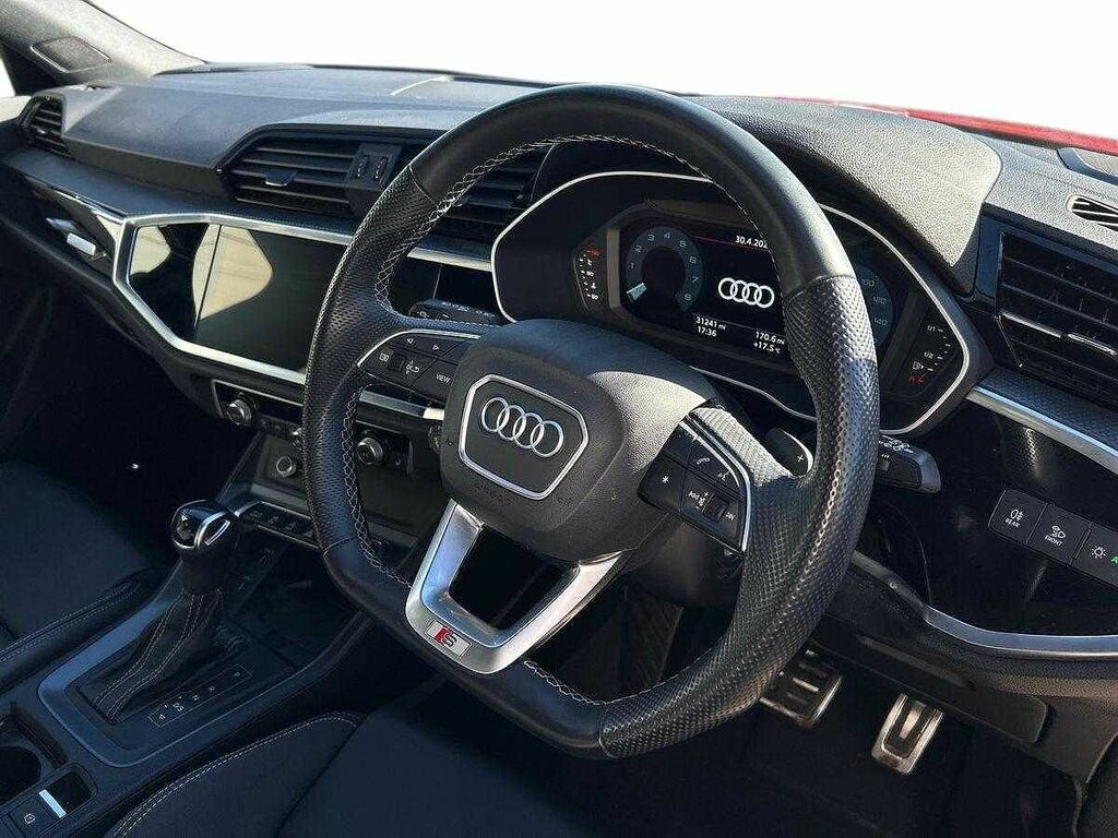 Audi Q3 Black Edition 35 Tfsi 150 Ps S Tronic SR24DGO Red #6