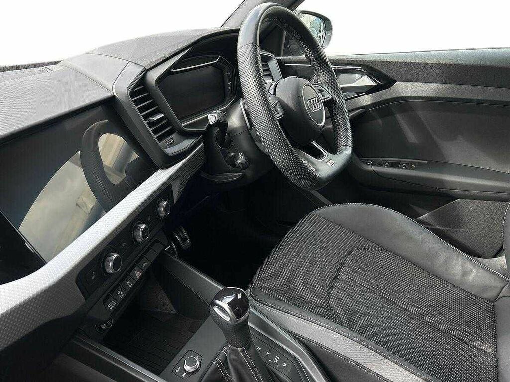 Audi A1 Black Edition 35 Tfsi 150 Ps S Tronic SR23EYB Silver #2