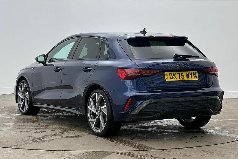 Audi A3 Black Edition Tfsi 150 Ps S Tronic DK75WVN Blue #3