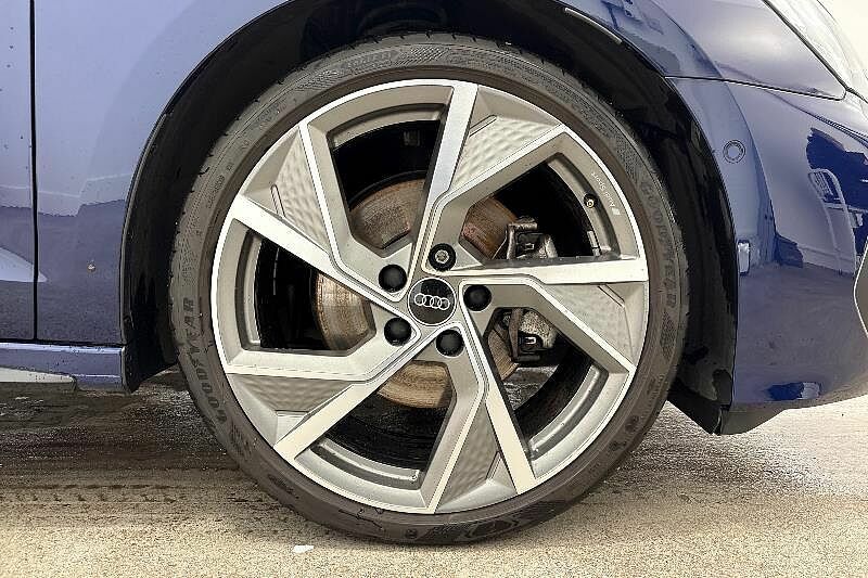 Audi A3 Black Edition Tfsi 150 Ps S Tronic DK75WVN Blue #5
