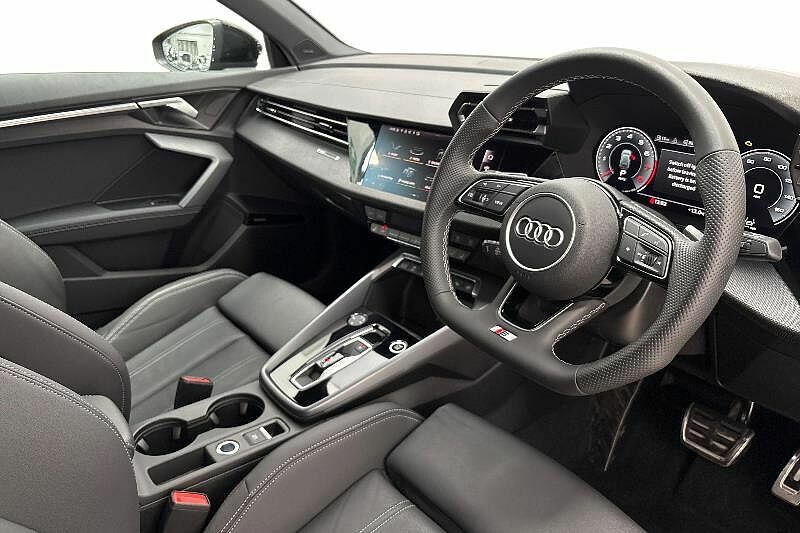 Audi A3 Black Edition Tfsi 150 Ps S Tronic DK75WVN Blue #6