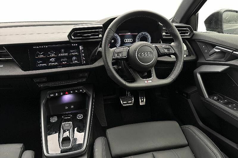 Audi A3 Black Edition Tfsi 150 Ps S Tronic KM75CZL Black #2