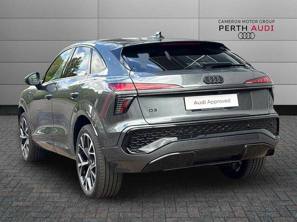 Audi Q3 Launch Edition E-hybrid 272 Ps S Tronic SR75CGU Grey #3