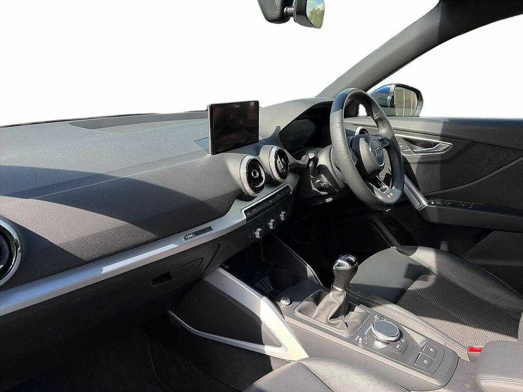 Audi Q2 O S Line 30 Tfsi 110 Ps 6-Speed SR23AYX Blue #2