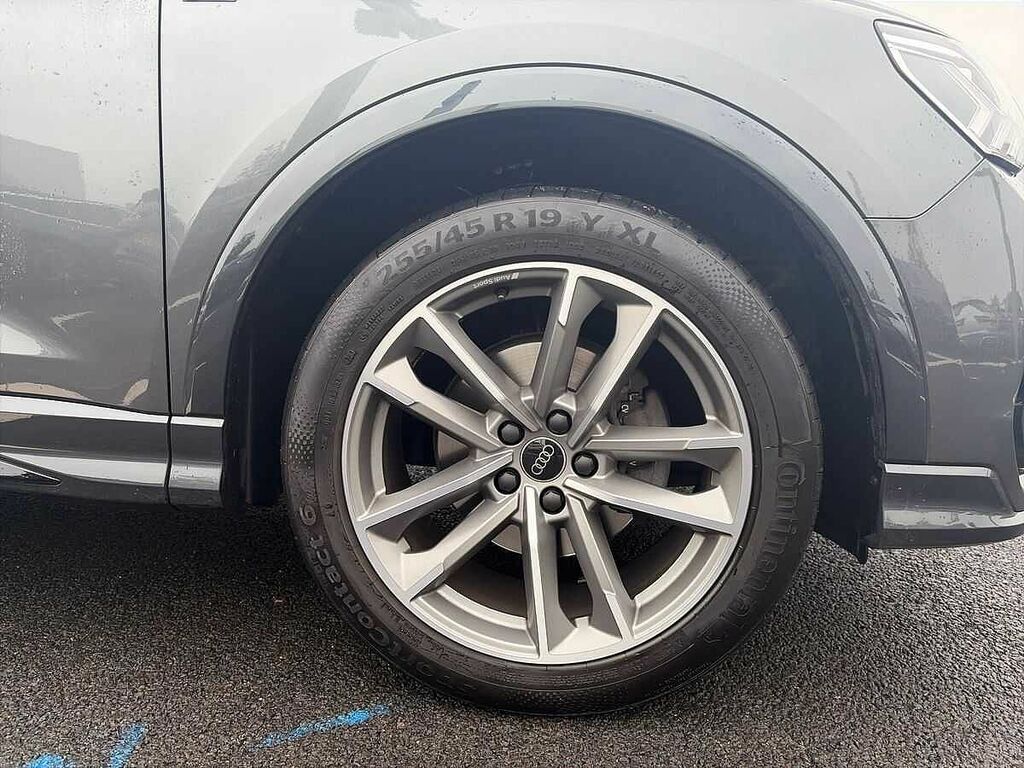 Audi Q3 O Black Edition 35 Tfsi 150 Ps 6-Speed SP24UMC Grey #5
