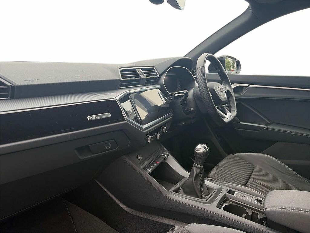 Audi Q3 O Black Edition 35 Tfsi 150 Ps 6-Speed SP24UMC Grey #2