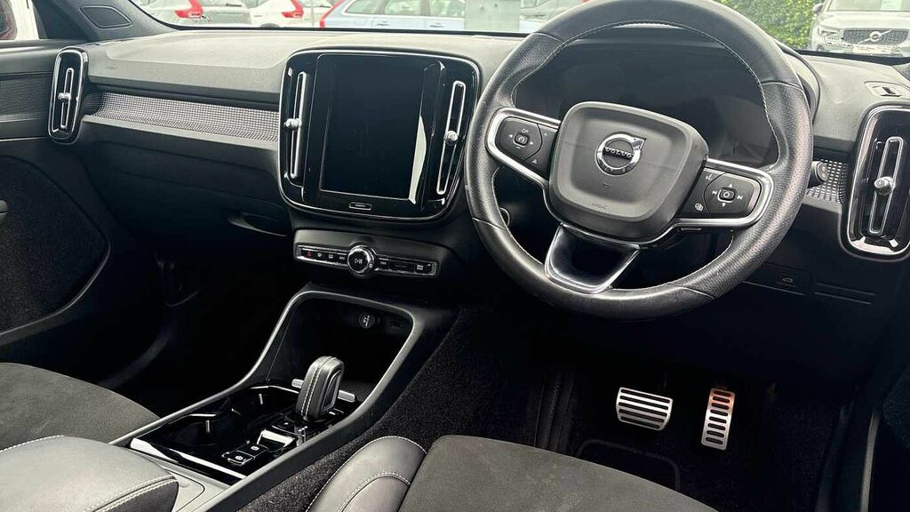 Volvo XC40 R-design, T3 YA70UVB Red #4