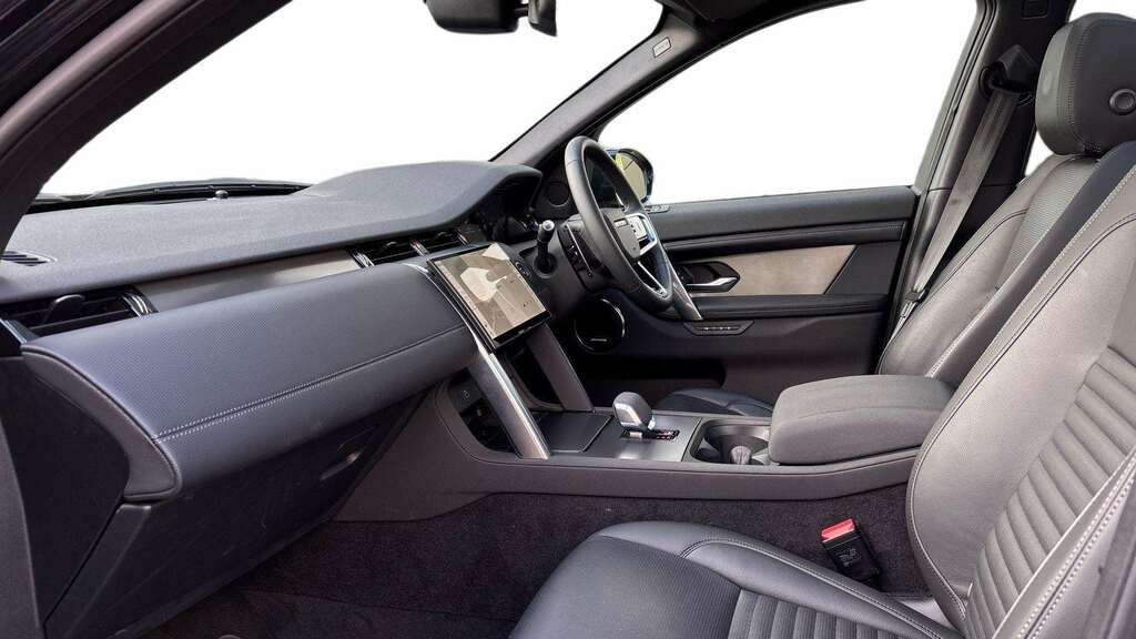 Land Rover Discovery Sport 2.0 D200 Dynamic Se 5 Seat 2025 KU25WZR Black #2