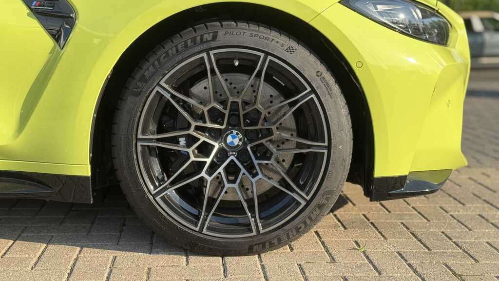 BMW M3 Xdrive Competition M Step 2024 Yellow #4