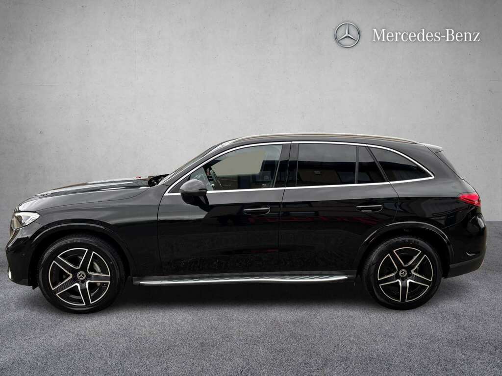 Mercedes-Benz GLC Class 300 4Matic Amg Line 9G-tronic 2023 KM73EKZ Black #5