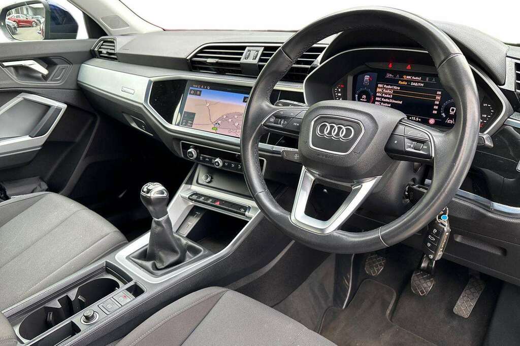 Audi Q3 35 Tfsi Technik 2022 DX72WKS Blue #4