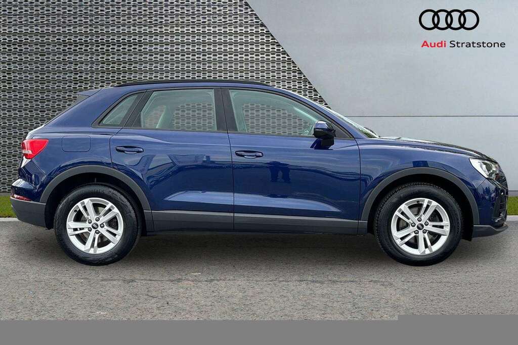 Audi Q3 35 Tfsi Technik 2022 DX72WKS Blue #2