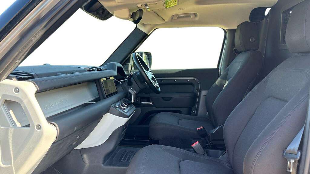 Land Rover Defender 90 3.0 D250 Hard Top 2023 GN73XFH Grey #2