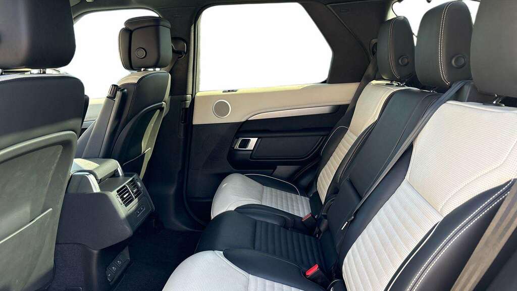 Land Rover Discovery 3.0 D300 R-dynamic Hse 2022 MH22JHV Grey #4
