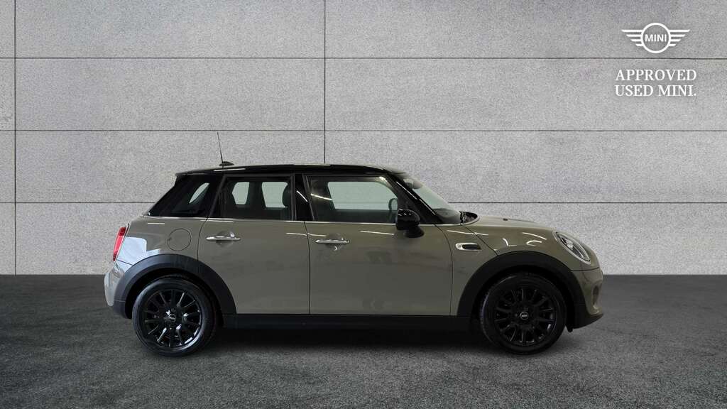 Mini Hatch 1.5 Cooper II 2018 ST68DGX Green #3