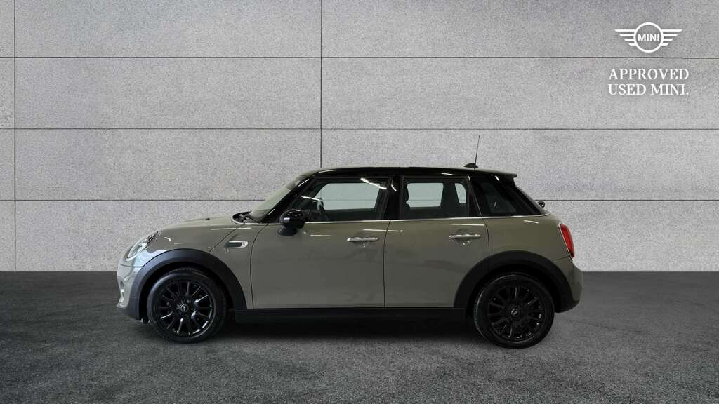 Mini Hatch 1.5 Cooper II 2018 ST68DGX Green #2