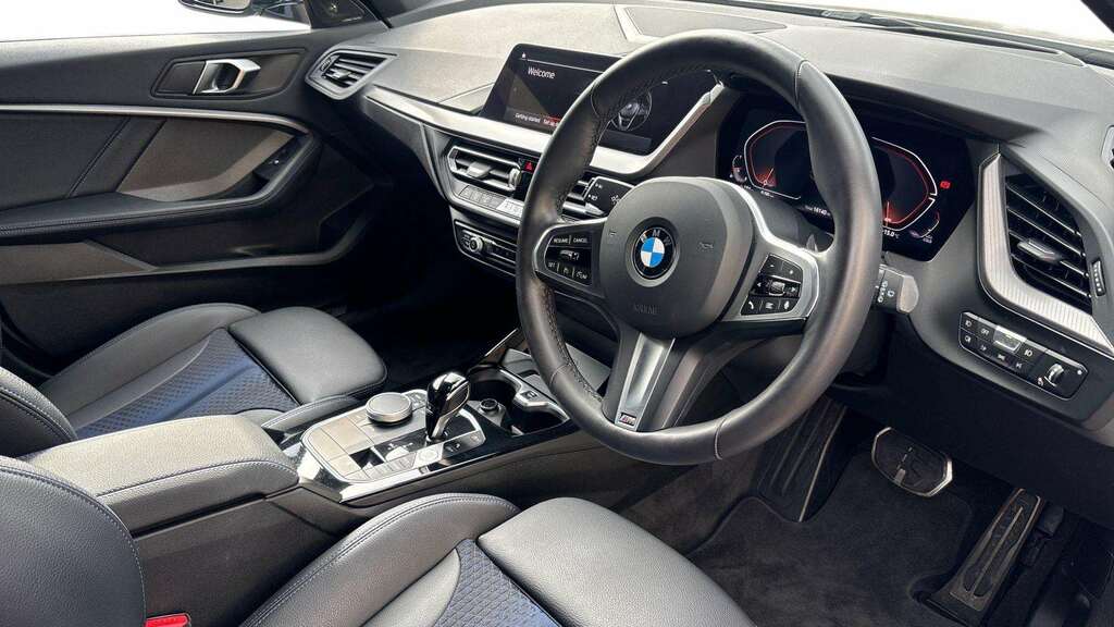 BMW 1 Series 118I 136 M Sport Step Lcp 2024 GM73AOD Grey #5