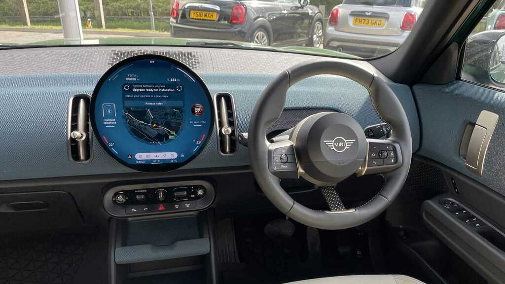 Mini Countryman 150Kw E Exclusive 66Kwh 2025 FD75ZVB Green #2
