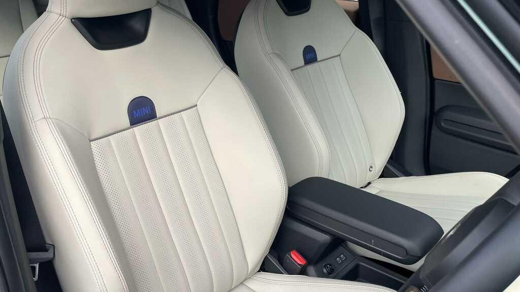 Mini Countryman 150Kw E Exclusive 66Kwh 2025 FD75ZVB Green #6