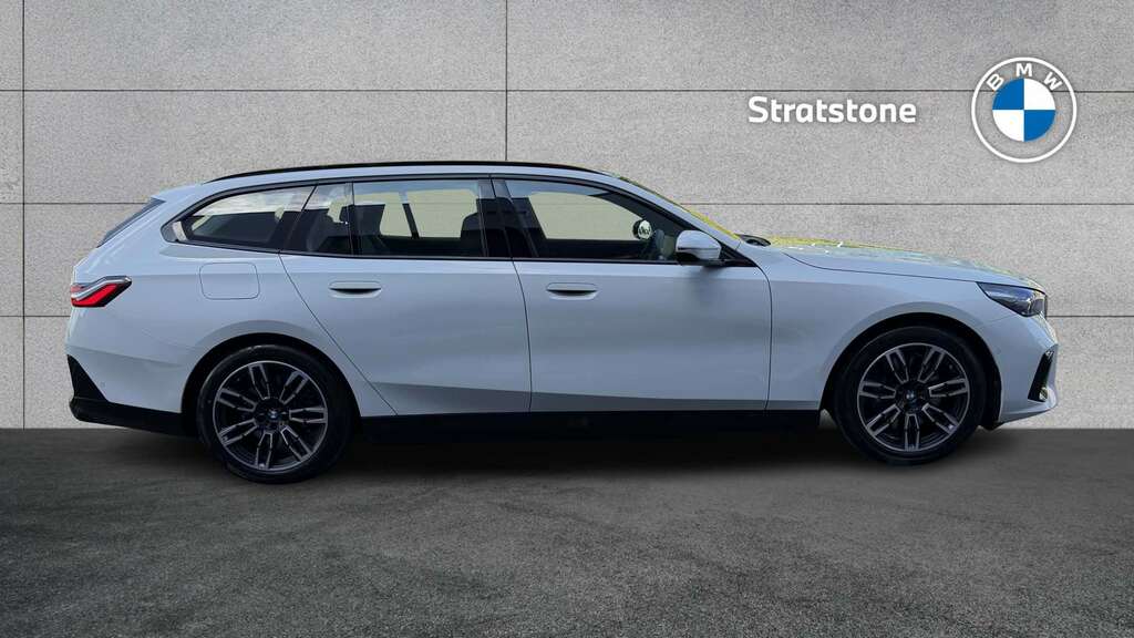 BMW i5 250Kw Edrive40 M Sport 84Kwh 2025 FH75CPO White #3
