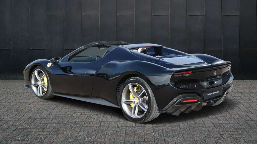 Ferrari 296 Gts 3.0T V6 7.45Kwh Spider F1 Dct Euro 6 Ss 202 Black #2