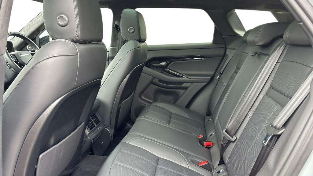 Land Rover Range Rover Evoque 2.0 D200 2024 KP74WJO Grey #4