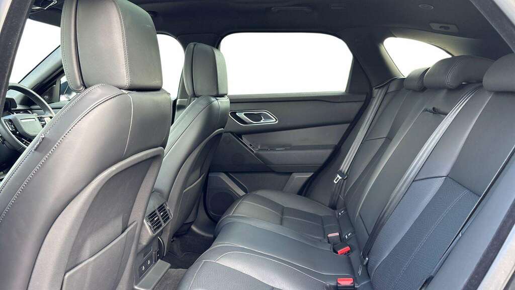 Land Rover Range Rover Velar 2.0 P400e Dynamic Hse 2024 Black #4