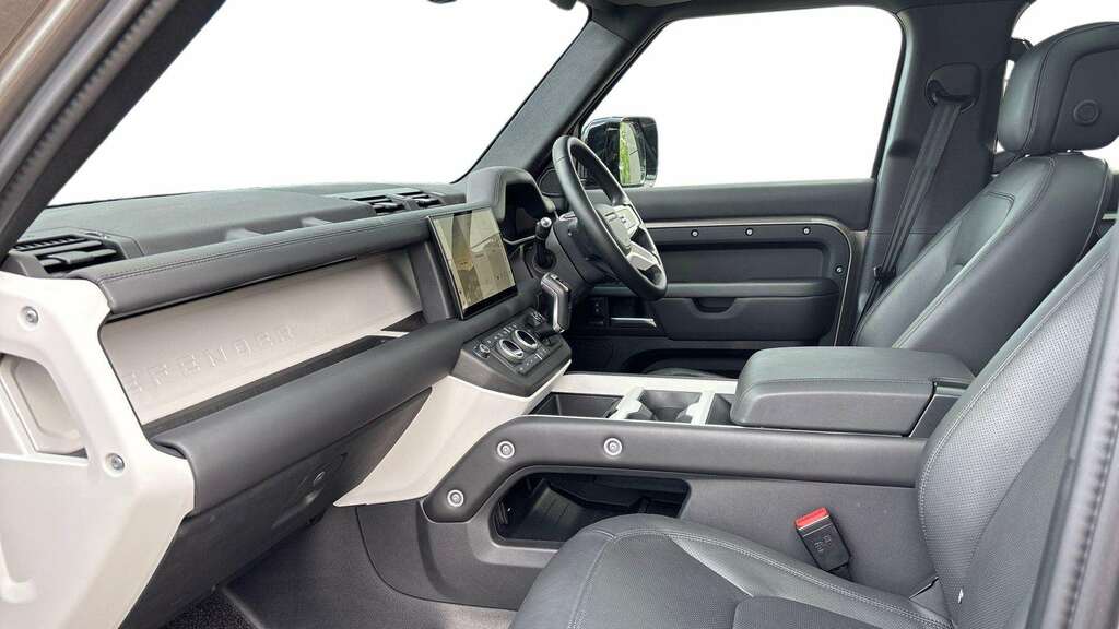 Land Rover Defender 110 3.0 D350 X-dynamic Hse 110 2024 KM74GHF Silver #3