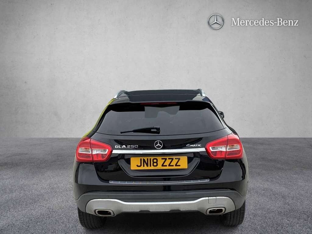 Mercedes-Benz GLA Class 250 4Matic Sport Executive 2018 JN18ZZZ Black #3