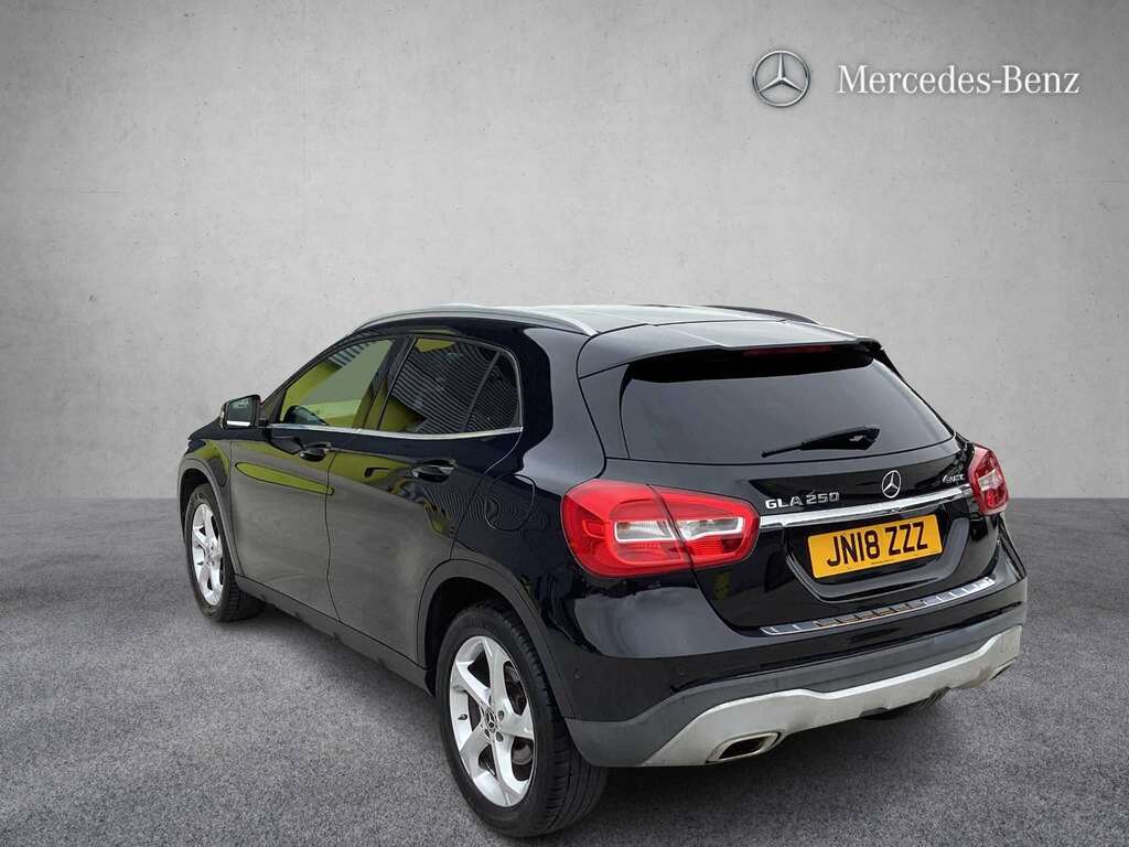 Mercedes-Benz GLA Class 250 4Matic Sport Executive 2018 JN18ZZZ Black #4
