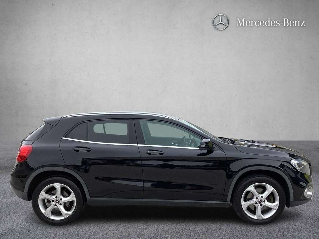 Mercedes-Benz GLA Class 250 4Matic Sport Executive 2018 JN18ZZZ Black #2