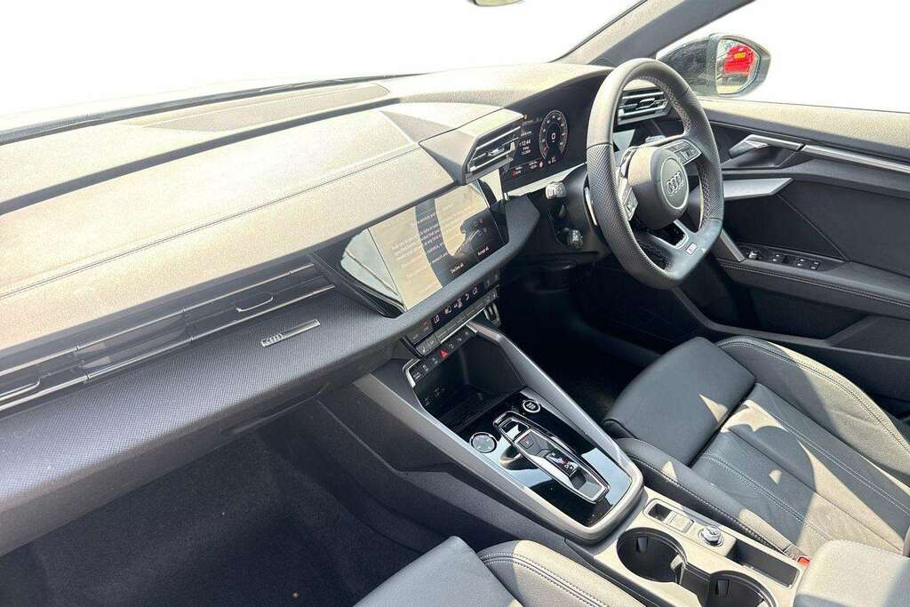 Audi A3 1.5 Tfsi 150 Black Edition S Tronic 2025 DC25XAG White #2