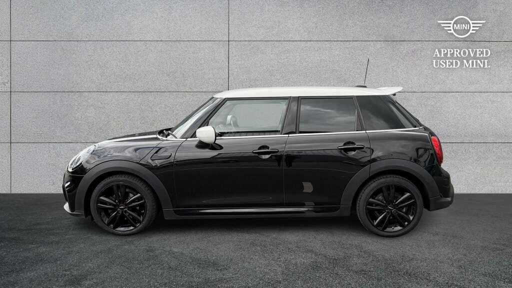 Mini Hatch 1.5 Cooper Sport 2022 FD71LSN Black #3