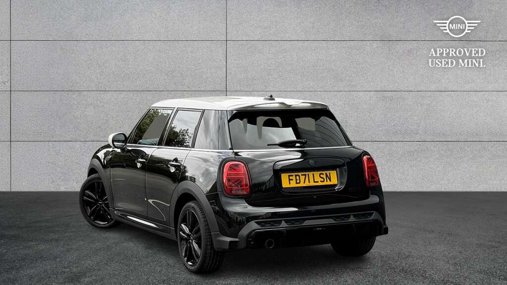 Mini Hatch 1.5 Cooper Sport 2022 FD71LSN Black #2